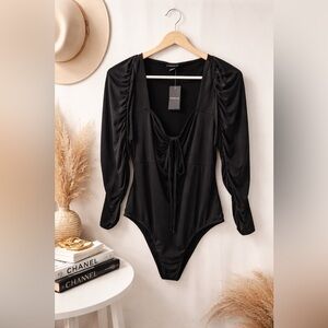 Torrid Black Ruched Long Sleeve Bodysuit NWT Size 0 (XL)